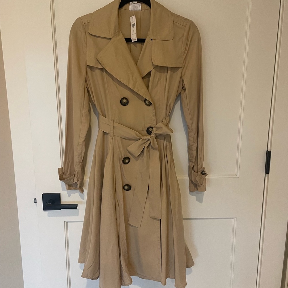 dRA trenchcoat size small from Anthropologie. NWT